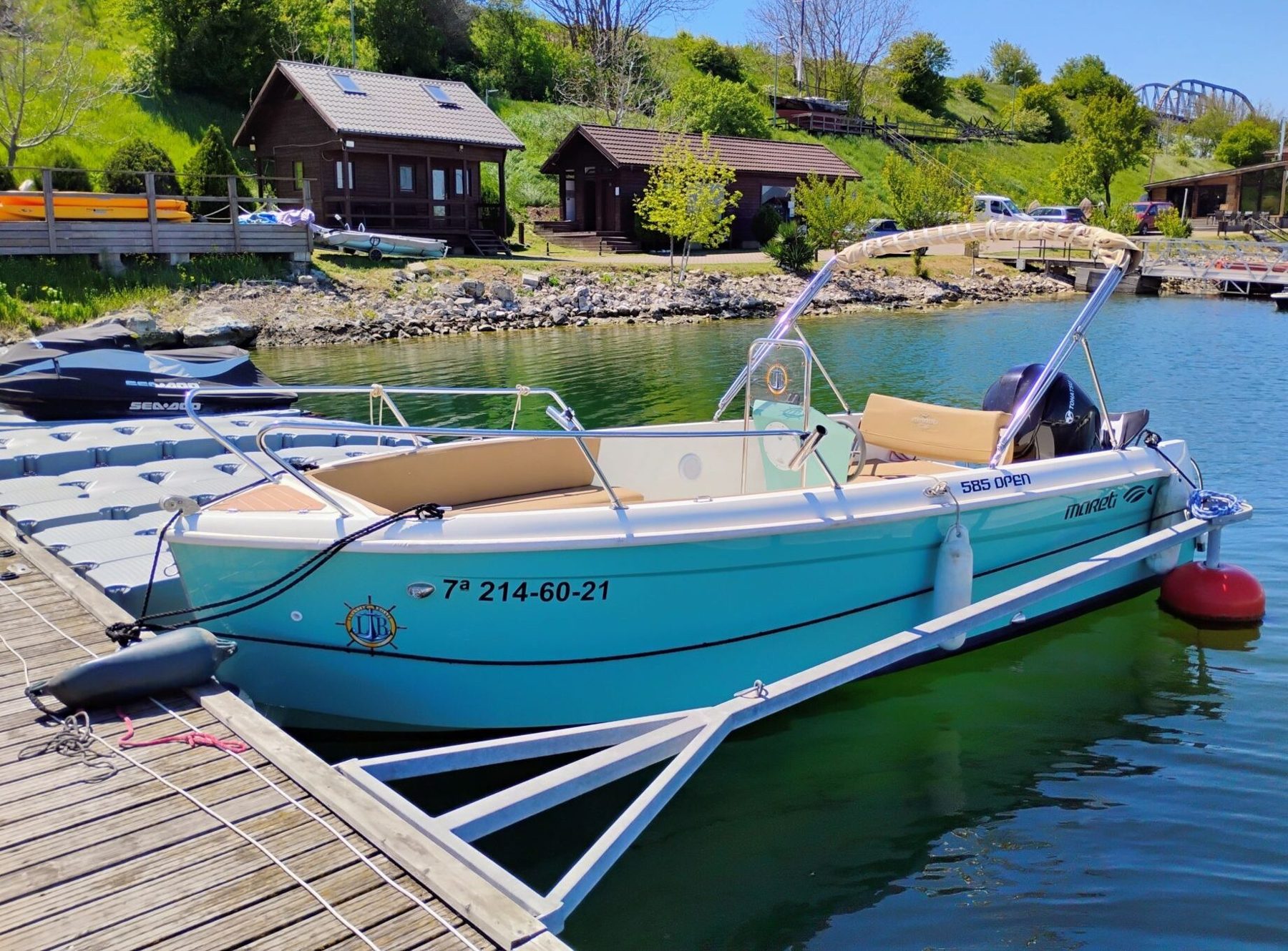 Mareti 585 Open la ponton în Limanu